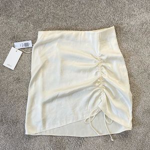 Aritzia Silk Ruched Skirt size 4